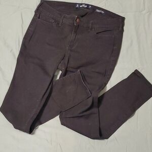 Hollister Women's Low-rise Super Skinny Black Jeans. A2